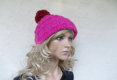 knit pattern for a cap/hat, cute women hat, slouchy, bobble-beanie - Knitting