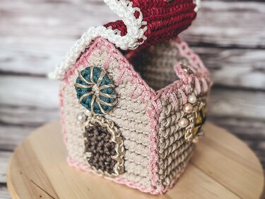 Gingerbread house Christmas crochet pattern PDF and video tutorial