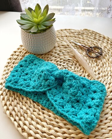 Pattern Luinë Twisted Headband - Crochet