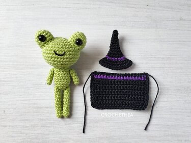 Amigurumi Wizard Frog Crochet Pattern