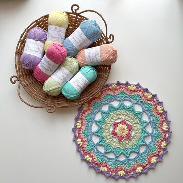 Happy Spring Mandala - Crochet