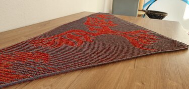 Phoenix, Shadow Knitting, Illusion Knitting, Motif Shawl