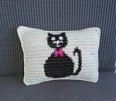 Kleines Kissen mit Katzenmotiv - Häkeln