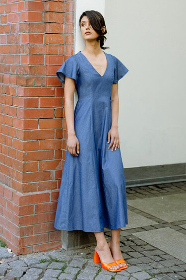 Sewing pattern dress in midi length with sleeves and zipper, XS-XXXL, easy