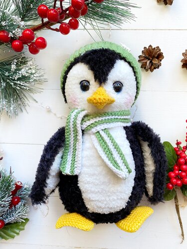 Crochet plush penguin pattern toy. Amigurumi penguin animal PDF