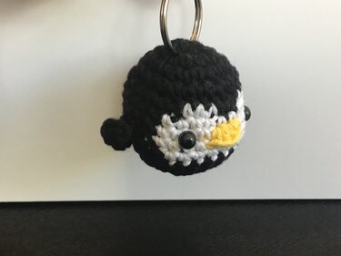 Häkelanleitung Fips Pinguin