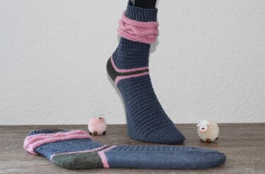 Anleitung Sockenmuster Quergezopft - Stricken