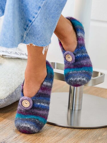 Anleitung Filzhausschuhe mit Holz-Knopf - Felting