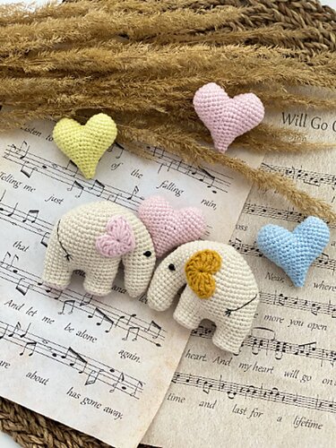 Stuffed Elephant TOYS EASY Amigurumi Crochet Pattern (PDF file).