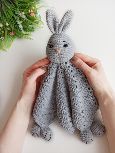Crochet bunny baby lovey pattern