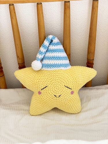 Plush pillow Star for kids room EASY Amigurumi Crochet Pattern (PDF file)