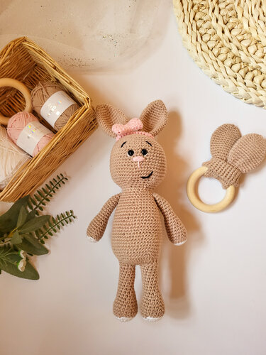 Crochet Pattern Holly - the Rabbit