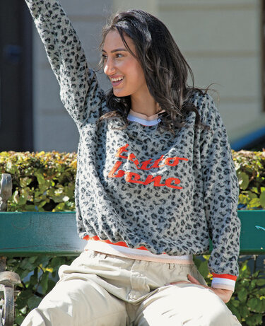 Sweatshirt nähen und aufwerten - Applikationen und Bündchen nähen // PDF