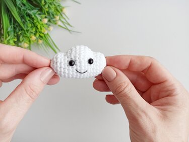 Crochet cloud pattern, baby mobile easy crochet pattern