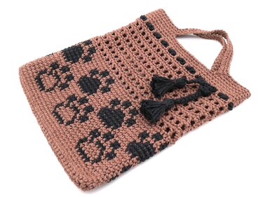 Häkeltasche & Etui mit Pfotenmotiv - Häkeln