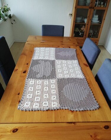 Tischläufer Blätter - Häkeln