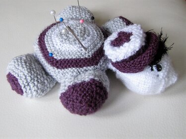 Strickleitung _             Nadelkissen Schildi - Stricken