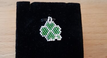 Ziegelstich Vorlagebogen / mit Kleeblattmotive als Beispiel / Charm / Ohrring / Anhänger / Schlüsselanhänger - Basteln