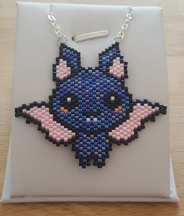 Gregor die Fledermaus / Schmuckanhänger / Charm / Ohrring - Basteln