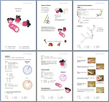 Mehrseitige Anleitung mit H
kelschriften, Fotos von Arbeitsschritten und fertigen geh
kelten Radieschen samt Zubeh
r.