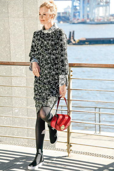 Jacquard-Kleid in Schwarz-Weiß (Nähanleitung)