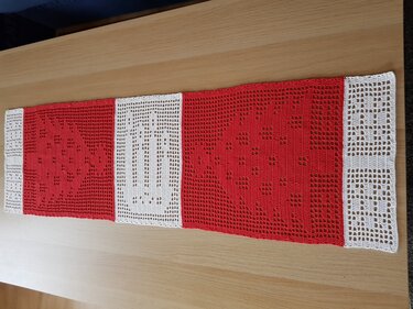 Instructions for Christmas runners with Christmas tree - Crochet