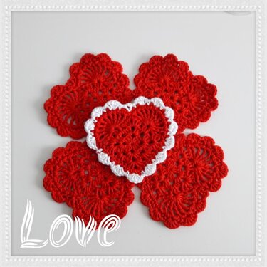 Tisch Set "Love" Platzdeckchen & Untersetzer - Häkeln