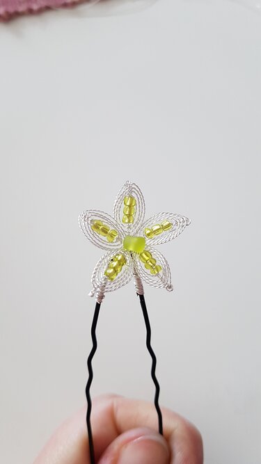 Blütenhaarnadel "Dahlia" - Basteln