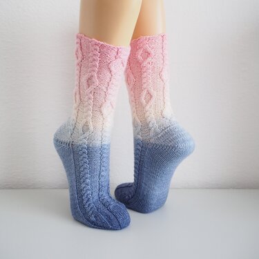 Rapunzel - cable socks - Knitting
