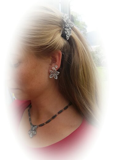 Halskette aus dem Set „Greys“ - Basteln