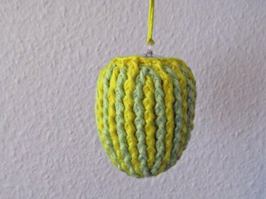 Osterei im zweifarbigen Brioche- Muster - Häkeln