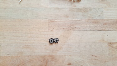 Kleiner Schlüssel / Charm / Anhänger / Ohrring - Basteln