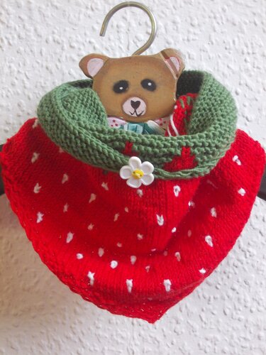 Strickanleitung für das Dreiecktuch "Süßes Früchtchen"