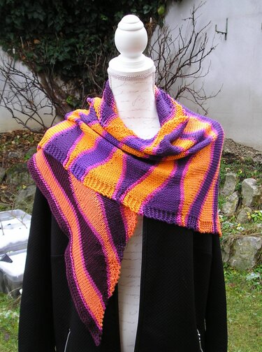 Strickanleitung Dreieckstuch "Wellen"