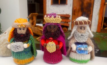 Strickanleitung - Krippenfiguren - Heilige 3 Könige -