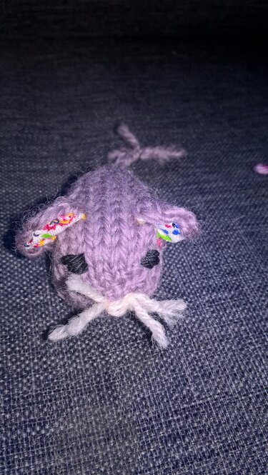 Mäuschen "Mini" für den Spiel-Bauernhof, Strickanleitung