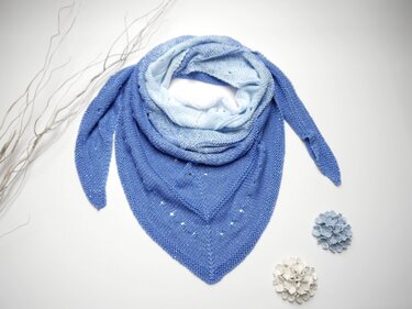 Knitting Pattern – Triangular Shawl LISSIEEE XXL – no.208E