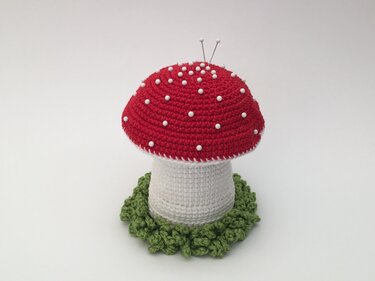 Nadelkissen Fliegenpilz Häkelanleitung