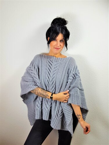 127 Strickanleitung Poncho total verzopftes Kuschelteil