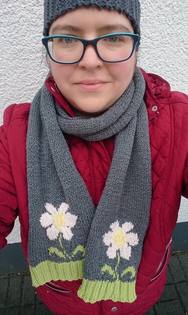 Schal mit Hoffnungsblume - Bild 2