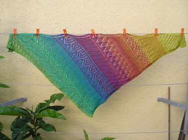 Strickanleitung Dreieckstuch "Regenbogen"