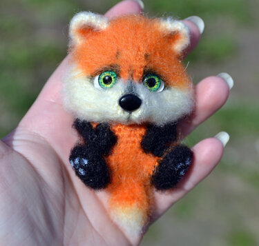 Raccoon and Fox Brooches - Crochet