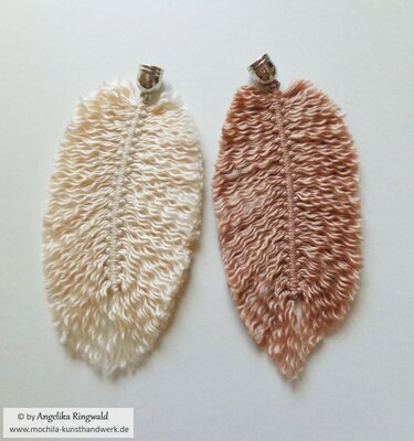 Anleitung: Makramee-Federn, Accessoire f&uuml;r die Kordel oder den Reissverschluss einer Mochila, Tasche, Beutel, Rucksack - Macrame