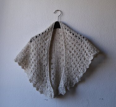 Triangle Shawl crochet pattern "Paean"