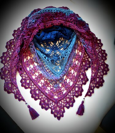 Romantic Wonder - Häkeltuch - Häkeln