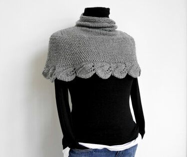 Knitting Pattern – Cape LEAVES – No.128E