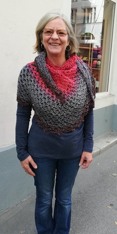 Halbrundes Tuch gehäkelt "HOT-LOVE" - Häkeln