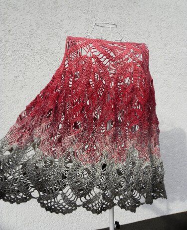 Poncho "UMARMUNG" mit 1 Bobbel Woolly Hugs häkeln