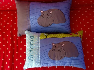 Nilpferd in Wasser inkl. Kissen ITH Stickdatei - Sticken