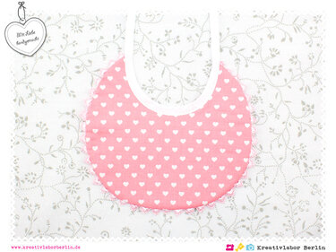 Süße Baby-Lätzchen in 3 Varianten - Nähanleitung & Schnittmuster kostenlos